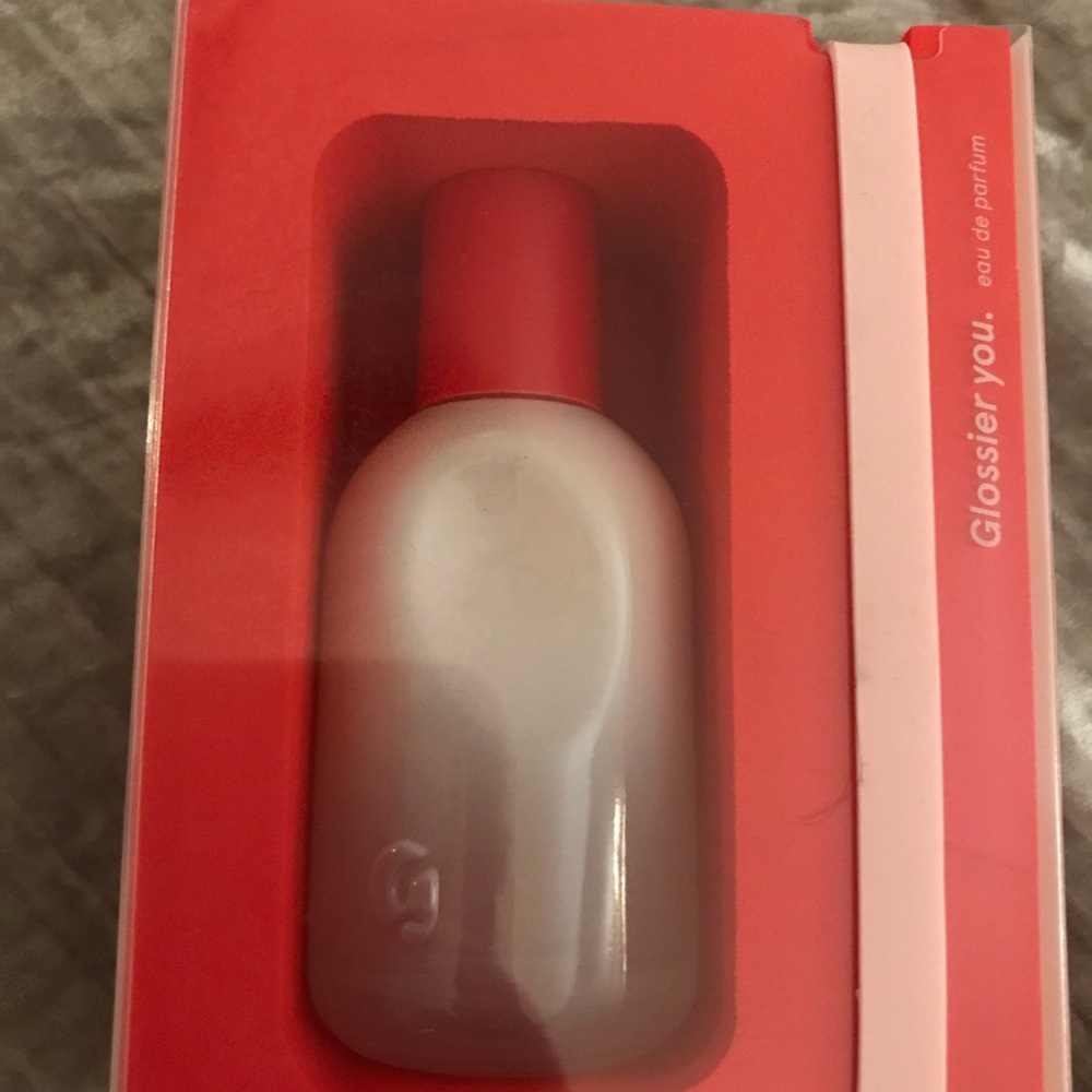 GLOSSIER FRAGRANCE!!!